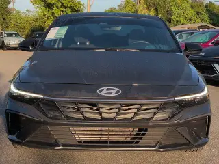 Hyundai ELANTRA 2025 SEL Sport 4p Sedana