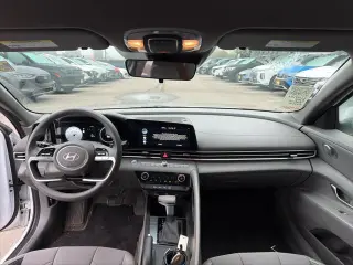 Hyundai ELANTRA 2024 SEL 4dr Sedan
