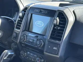 Ford F-150 2017 4x4 XLT 4dr SuperCab 8 ft. LB