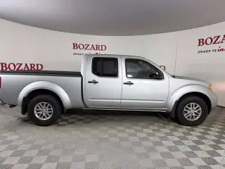 Nissan Frontier 2018 4x4 SV 4p Cab de Tripulación 6.1 pies LB 5A