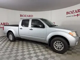 Nissan Frontier 2018 4x4 SV 4p Cab de Tripulación 6.1 pies LB 5A