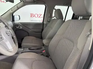 Nissan Frontier 2018 4x4 SV 4p Cab de Tripulación 6.1 pies LB 5A