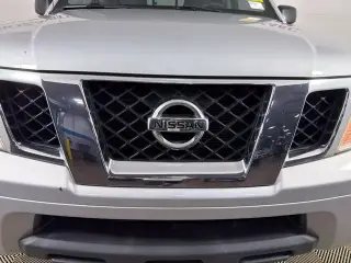 Nissan Frontier 2018 4x4 SV 4p Cab de Tripulación 6.1 pies LB 5A