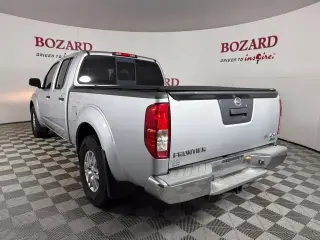 Nissan Frontier 2018 4x4 SV 4p Cab de Tripulación 6.1 pies LB 5A