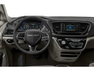 Chrysler Pacifica 2020 Touring 4p Mini-Van