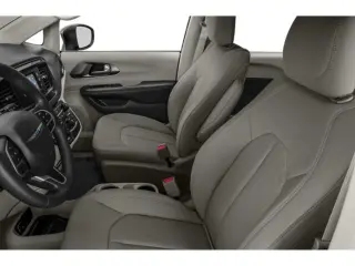 Chrysler Pacifica 2020 Touring 4p Mini-Van
