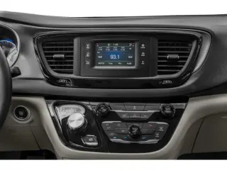Chrysler Pacifica 2020 Touring 4p Mini-Van