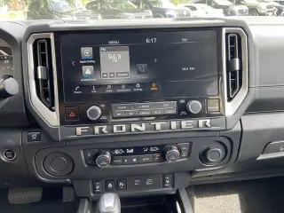 Nissan Frontier 2025 4x2 SV 4p Cabaína de Tripulante 5 pies de Caja Corta
