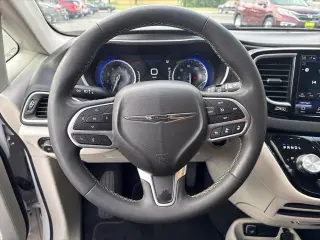 Chrysler Pacifica 2024 Touring L 4dr Mini-Van
