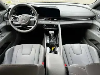 Hyundai ELANTRA 2023 SEL 4dr Sedán