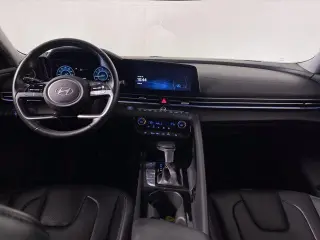 Hyundai ELANTRA 2025 Limited Sedán 4p.