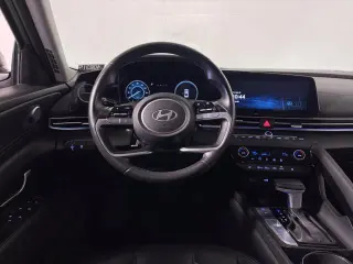 Hyundai ELANTRA 2025 Limited Sedán 4p.