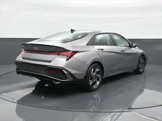 Hyundai ELANTRA 2025 SEL Sport 4dr Sedan