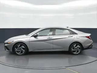 Hyundai ELANTRA 2025 SEL Sport 4dr Sedan