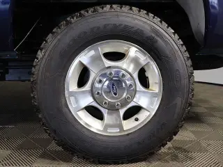 Ford F-350 Super Duty 2011 4x4 XLT 2dr Regular Cab 8 ft. LB SRW Pickup en español