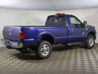 Ford F-350 Super Duty 2011 4x4 XLT 2dr Regular Cab 8 ft. LB SRW Pickup en español
