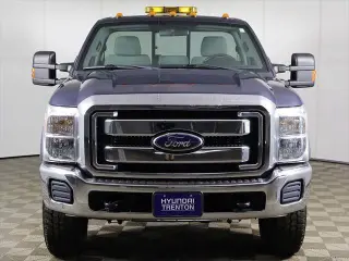 Ford F-350 Super Duty 2011 4x4 XLT 2dr Regular Cab 8 ft. LB SRW Pickup en español