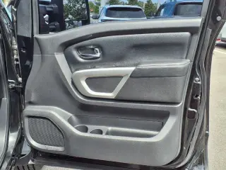 Nissan Titan 2018 4x4 PRO-4X 4p Cabillara