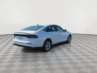 Honda Accord 2025 LX 4p Sedan