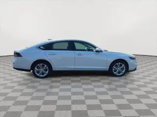 Honda Accord 2025 LX 4p Sedan