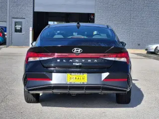 Hyundai ELANTRA 2024 SEL 4dr Sedan