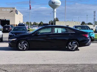 Hyundai ELANTRA 2024 SEL 4dr Sedan