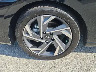 Hyundai ELANTRA 2024 SEL 4dr Sedan