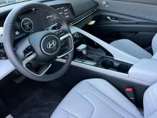 Hyundai ELANTRA 2026 Limited 4dr Sedan