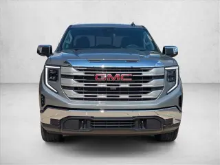 GMC Sierra 1500 2025 4x2 SLE 4dr Cabina de tripulación 5.8 ft. CB
