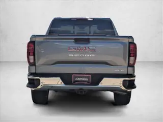 GMC Sierra 1500 2025 4x2 SLE 4dr Cabina de tripulación 5.8 ft. CB