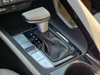 Hyundai ELANTRA Hybrid 2025 Limited 4dr Sedán