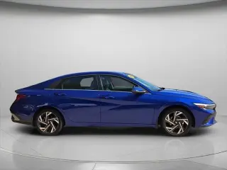 Hyundai ELANTRA Hybrid 2025 Limited 4dr Sedán
