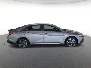 Hyundai ELANTRA Hybrid 2025 SEL Sport 4dr Sedán