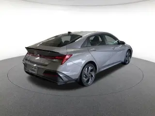 Hyundai ELANTRA Hybrid 2025 SEL Sport 4dr Sedán