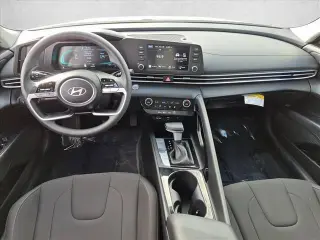 Hyundai ELANTRA Hybrid 2025 Azul 4p Sedan