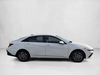 Hyundai ELANTRA Hybrid 2025 Azul 4p Sedan