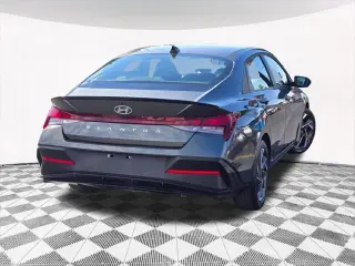 Hyundai ELANTRA 2025 SEL Sport 4dr Sedan