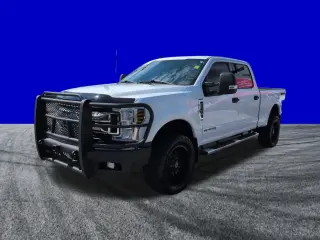 Ford F-250 Super Duty 2019 4x4 XLT 4dr Crew Cab 8 ft. LB Pickup