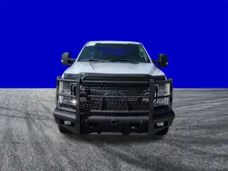 Ford F-250 Super Duty 2019 4x4 XLT 4dr Crew Cab 8 ft. LB Pickup