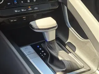 Hyundai ELANTRA 2024 SEL 4dr Sedan