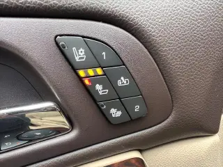 GMC Yukon 2012 AWD Denali 4p SUV