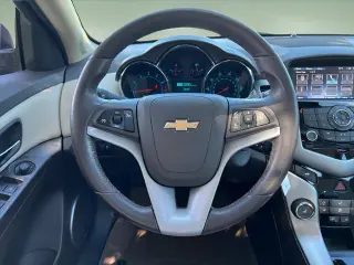 Chevrolet Cruze 2015 2LT Auto 4dr Sedán con 1SH