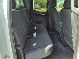GMC Sierra 1500 2023 4x2 Elevation 4p Cabin Doble 6,6 ft. CB