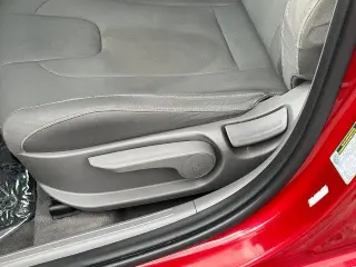 Hyundai ELANTRA 2024 SEL 4p Sedan
