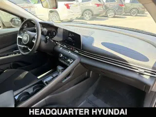 Hyundai ELANTRA 2024 SEL 4p Sedan