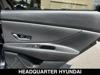 Hyundai ELANTRA 2024 SEL 4p Sedan