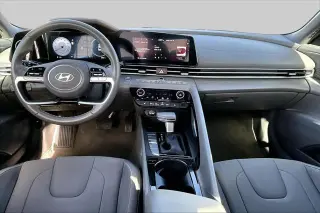 Hyundai ELANTRA 2025 SEL Conveniencia 4dr Sedan