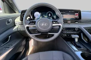 Hyundai ELANTRA 2025 SEL Conveniencia 4dr Sedan