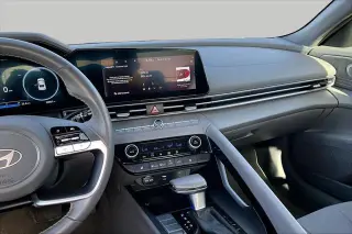 Hyundai ELANTRA 2025 SEL Conveniencia 4dr Sedan