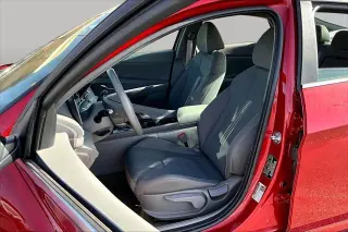 Hyundai ELANTRA 2025 SEL Conveniencia 4dr Sedan